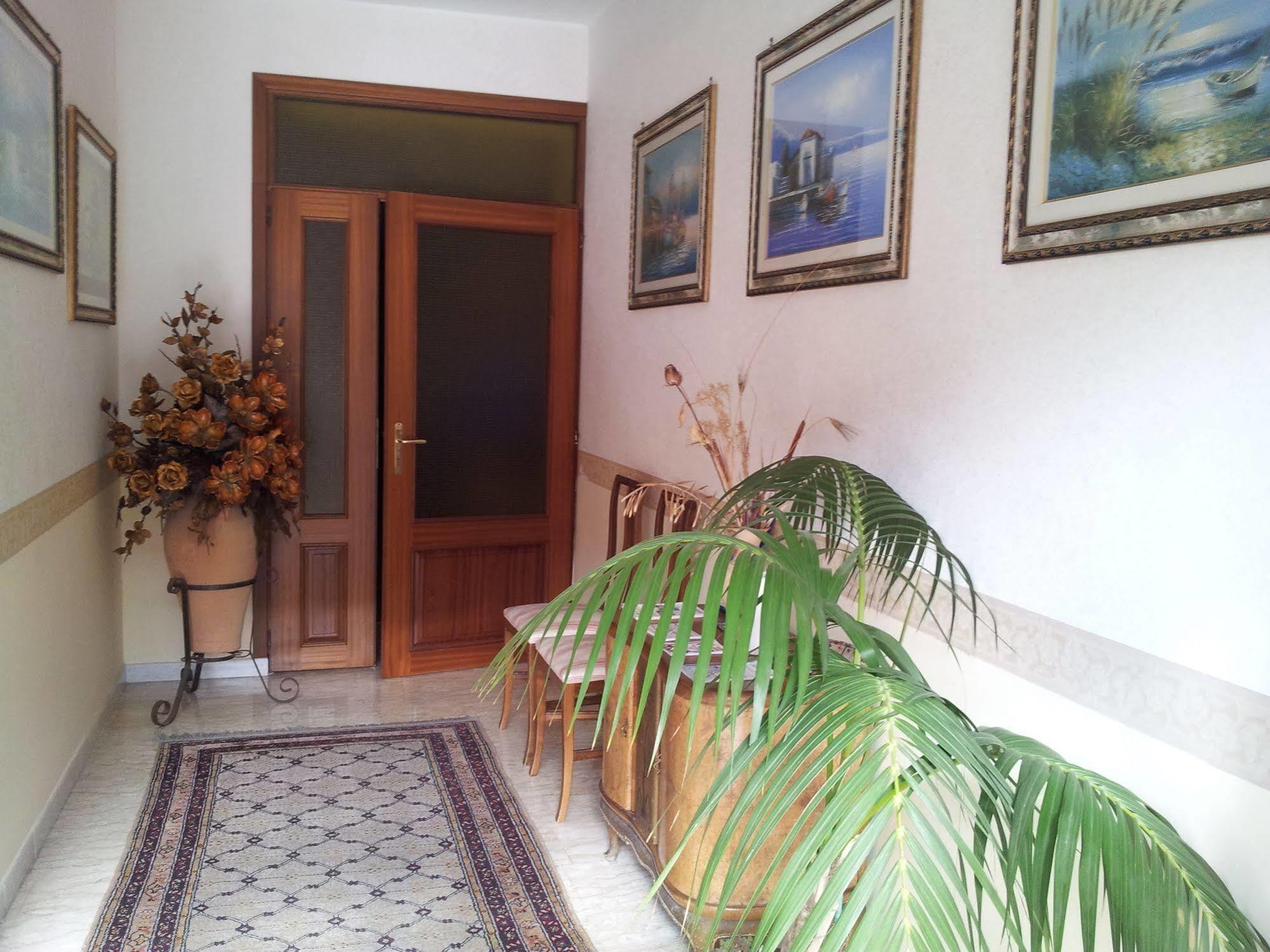Affittacamere Diavin Vibo Valentia Exterior photo